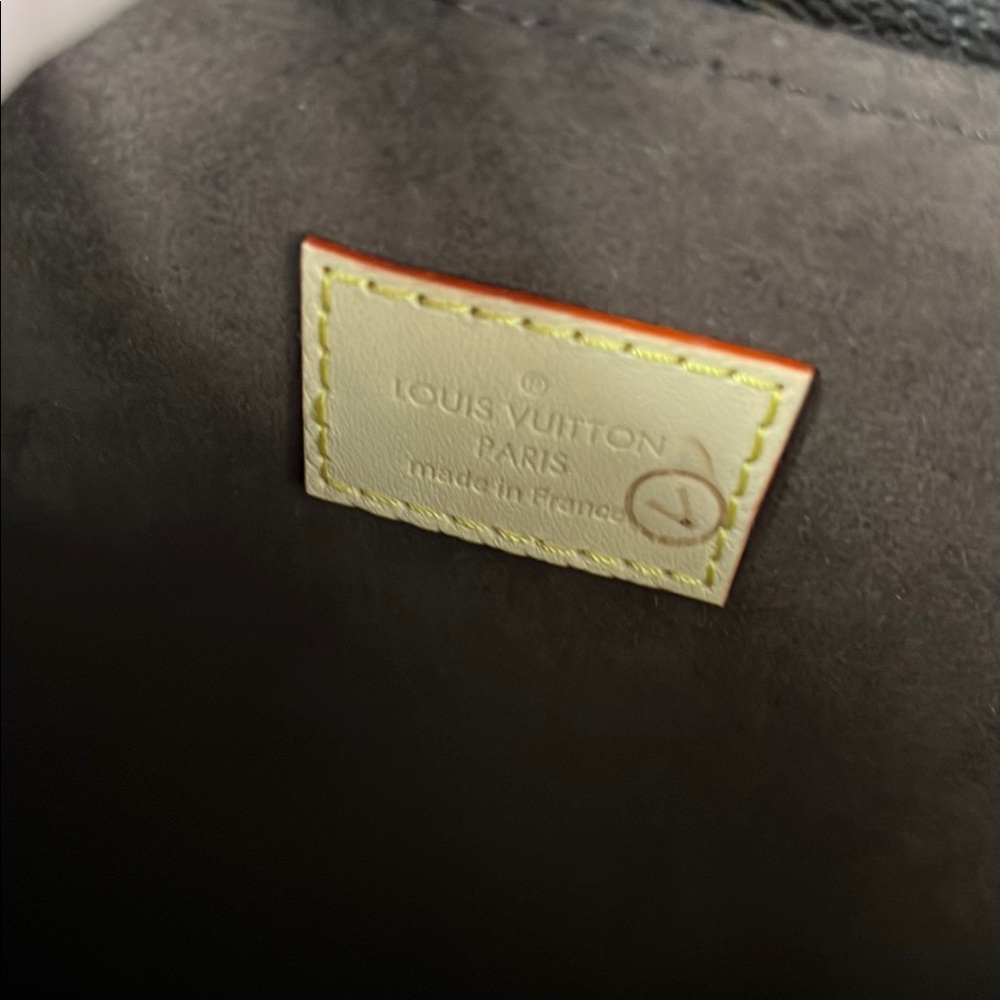 NWT Louis Vuitton Pochette Métis in Monogram Canvas M44875 - Picture 9 of 13